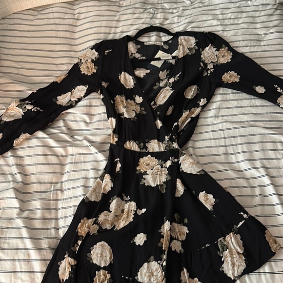 Abercrombie & Fitch long sleeve dress - Picture 1 of 3